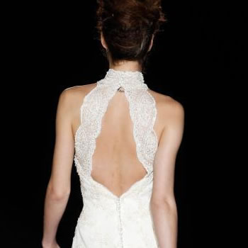 High lace neck with a keyhole back